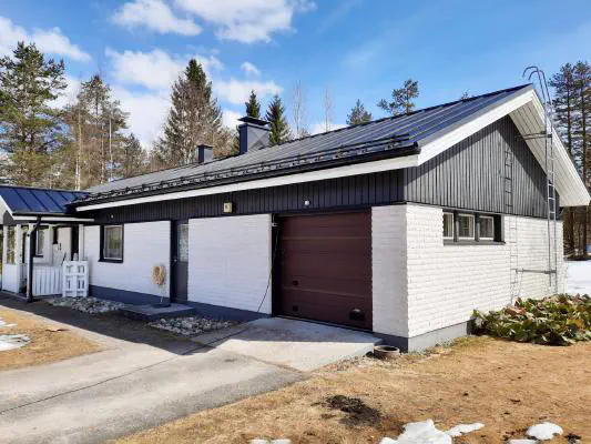 Artikkelin kuva - images/our/2021/kattoremontti-kattohuolto-kattoturvatuotteet-suomussalmi-kainuu.jpg